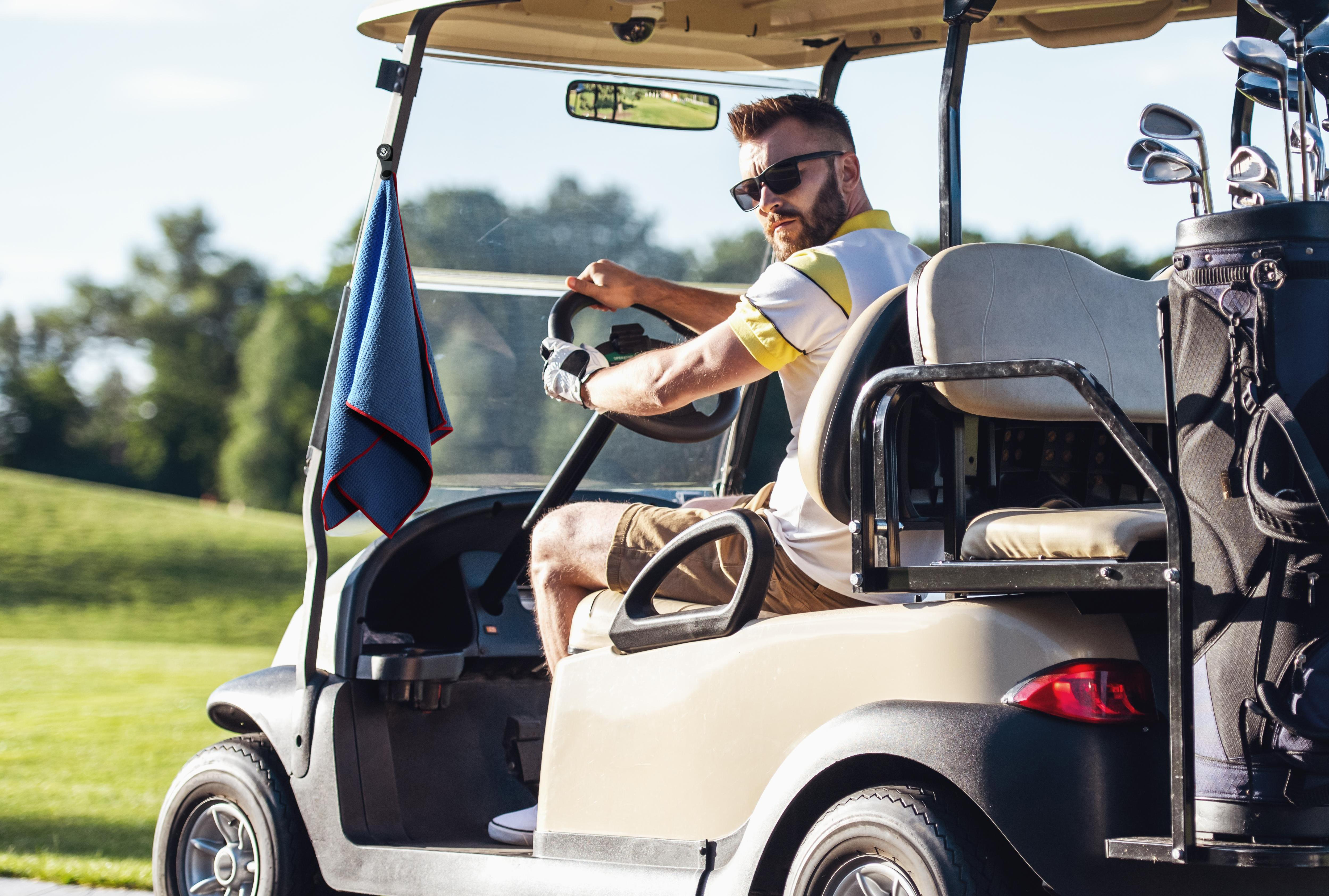 Custom Portable Magnetic Black Microfiber Golf Towel With Clip for Golf Carts and Bag